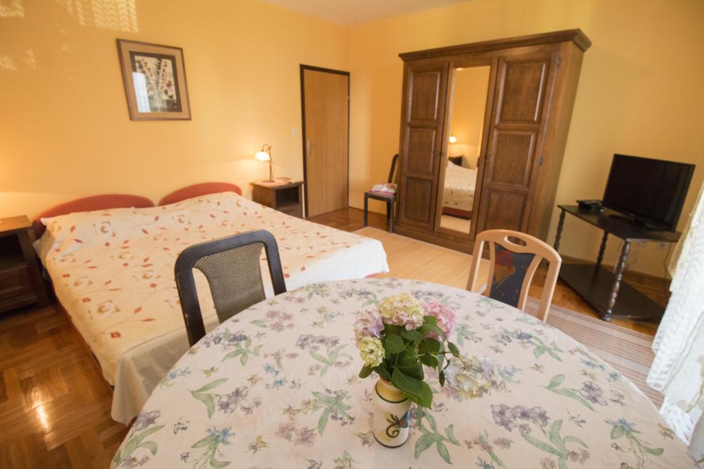 Apartments Grace Rovinj Bagian luar foto